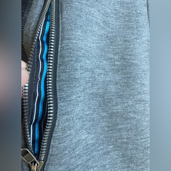 Kuhl Heather Gray and Black Vest - Picture 5 of 8